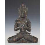 Bodhisattva Manjusri. Dyana asana und Darmacakra mudra. Dunkle Patina mit Resten von Vergoldung. Ne