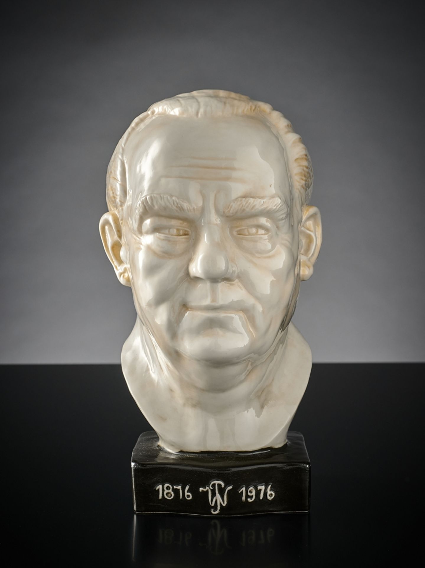 Monogrammist G.Th. Portraitkopf von Wilhelm Pieck (1876 Guben - 1960 Ostberlin) zum 100. Geburtstag