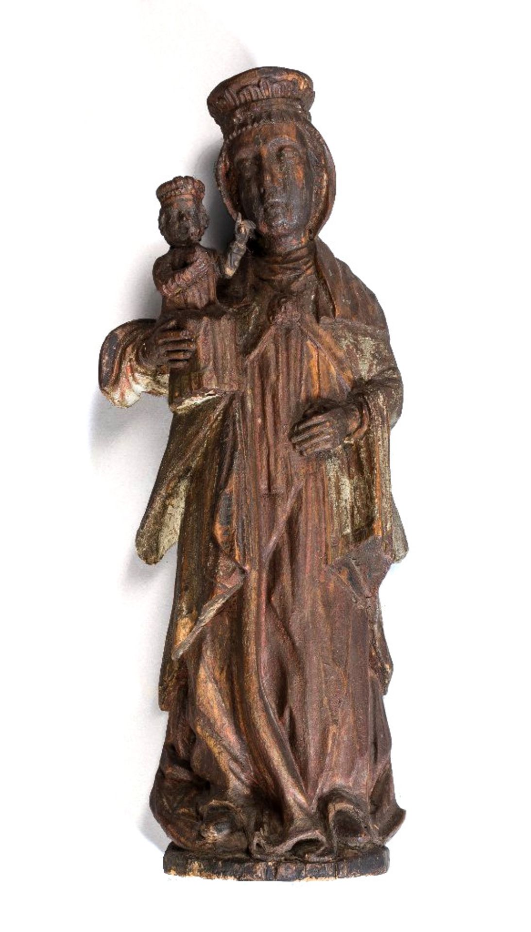 Stehende Madonna mit Kind. Holz mit Resten von Fassung. Kolonialspanien, 16. Jh. H 48 cm. Dazu spät