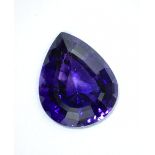 Amethyst.  Tropfenförmig facettiert. 9,6 ct.