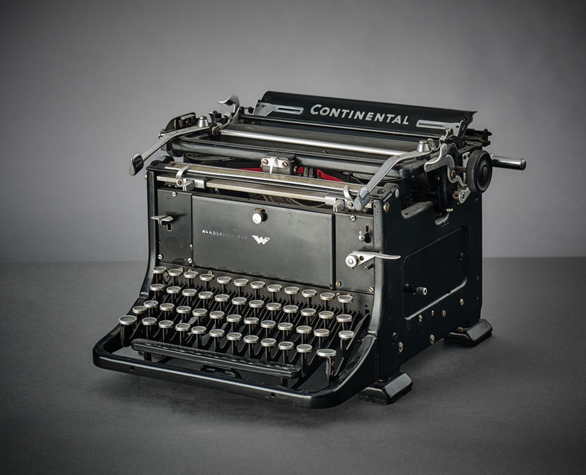 Schreibmaschine Continental. Mitte 20. Jh. L. ca. 30