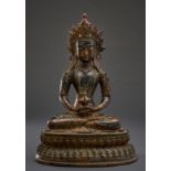 Bodhisattva Avalokitesvara. Auf doppeltem Lotossockel. Dyana asana Bhumisparsa mudra. Bronze mit du