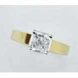 Solitär. Diamant 1,02 ct. modifizierter, oktagonaler Princesschliff. Feines Weiß-weiß (Top Wesselt