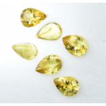 Sechs gelbe Saphirtropfen. 3,26 ct.