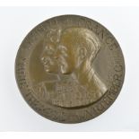 Bronzemedaille.  Zur Vermählung von Henri de France mit Marie Therese von Württemberg. Ø 6,7 cm