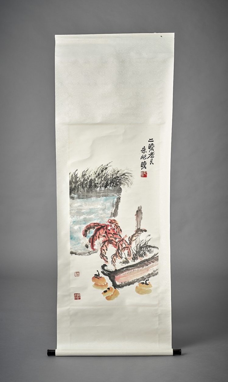 Zhu Ji Zhan. Sign. Rollbild mit Cachepot und Blüten. China. 20. Jh. 97 x 48 cm.