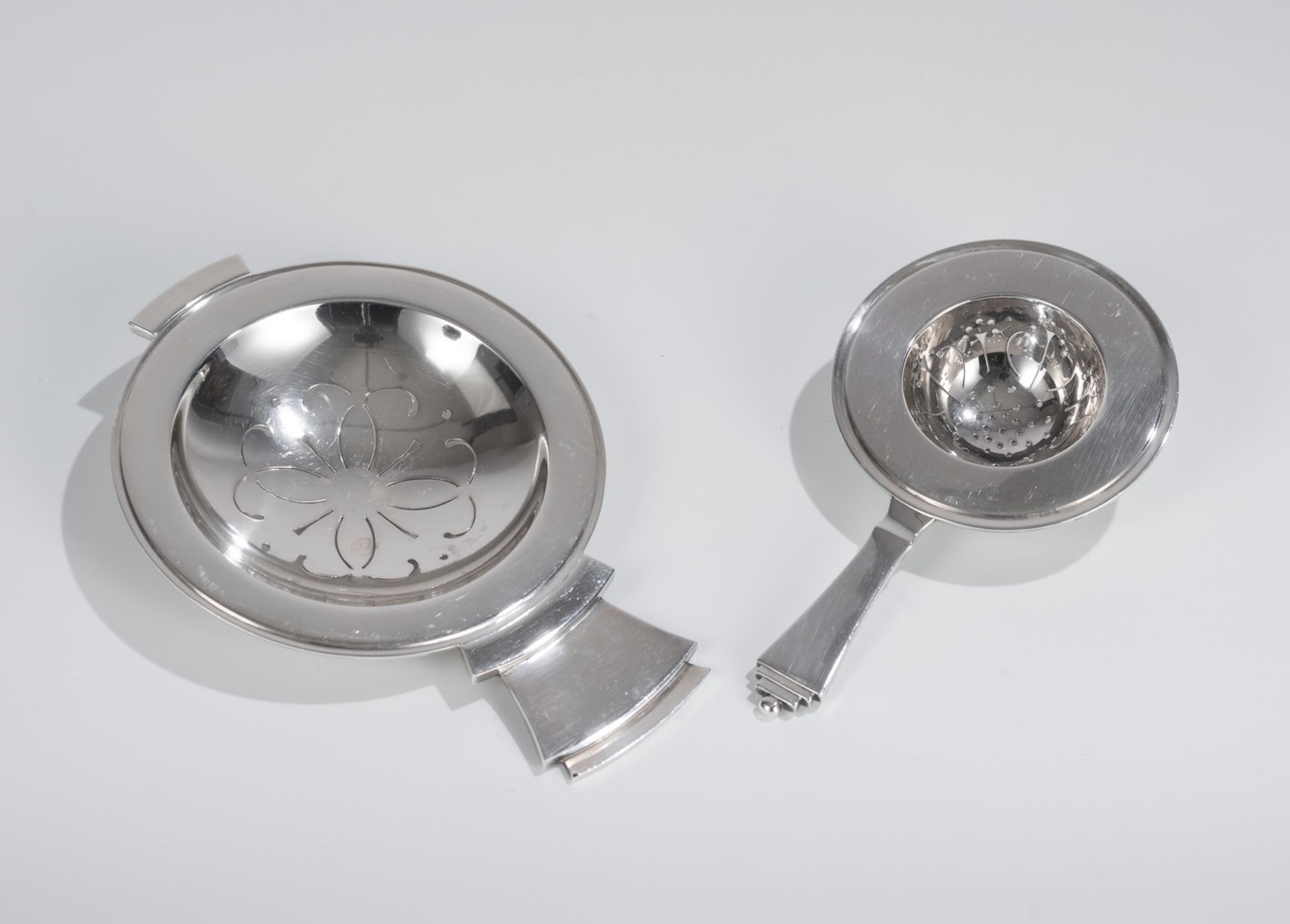 GEORG JENSEN - Two tea strainers