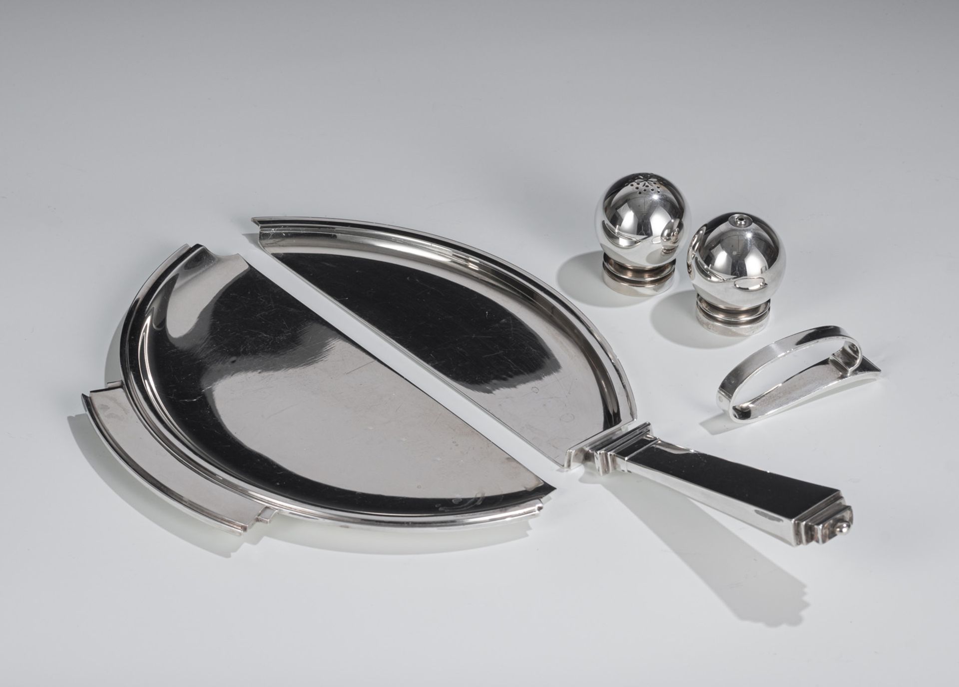 GEORG JENSEN - Serving ring, salt, pepper, pair of table scoops - Image 2 of 6