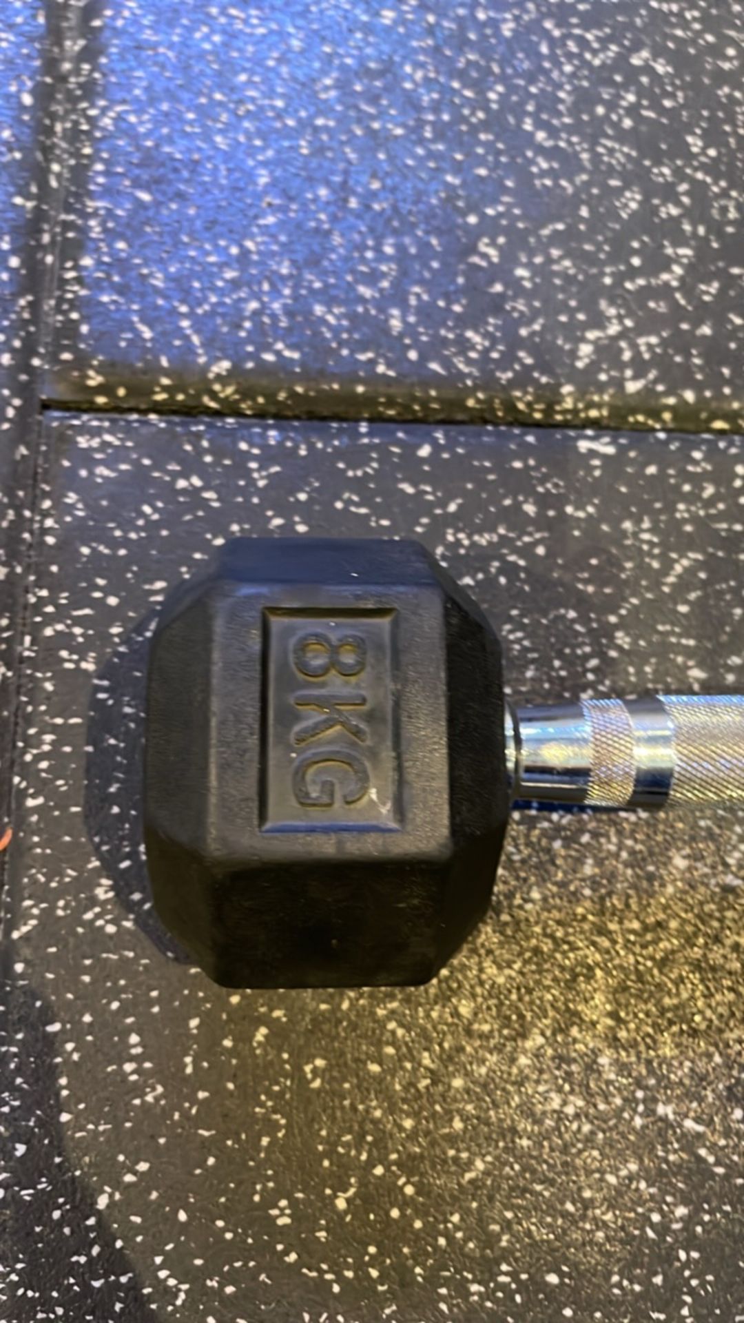 Blk Box 8kg Dumbell Pair - Image 4 of 4