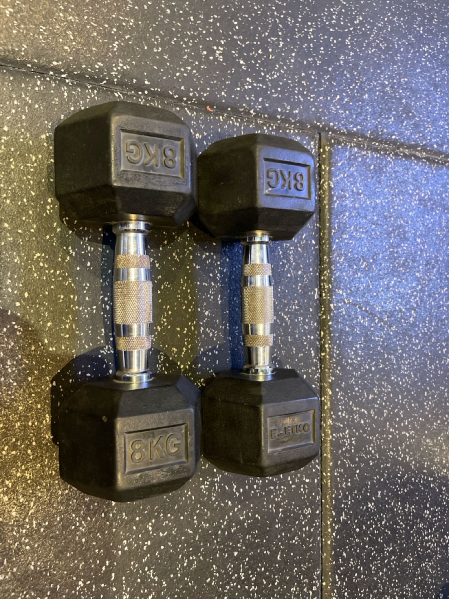 Blk Box 8kg Dumbell Pair - Image 2 of 4