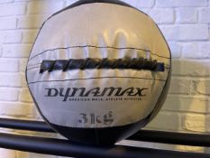 Dynamax 3kg Slam Ball