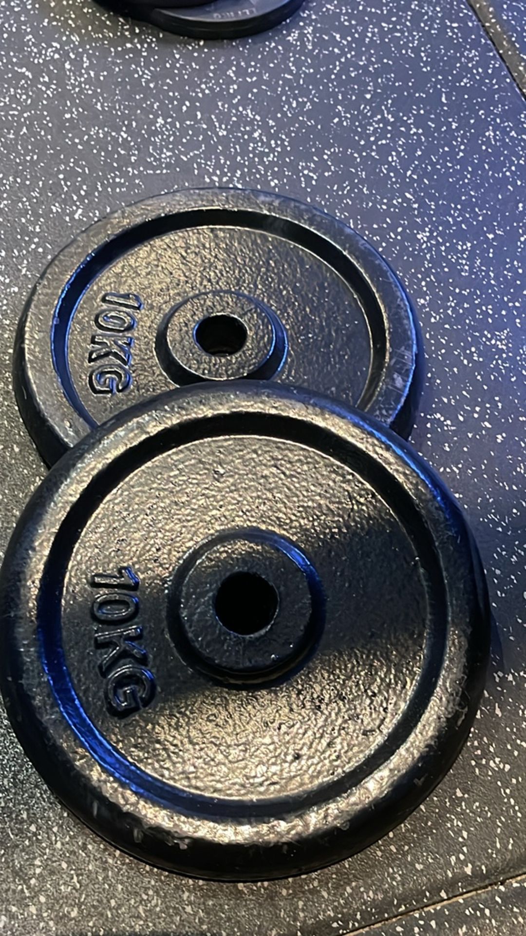 10kg Plates x2 - Image 2 of 2