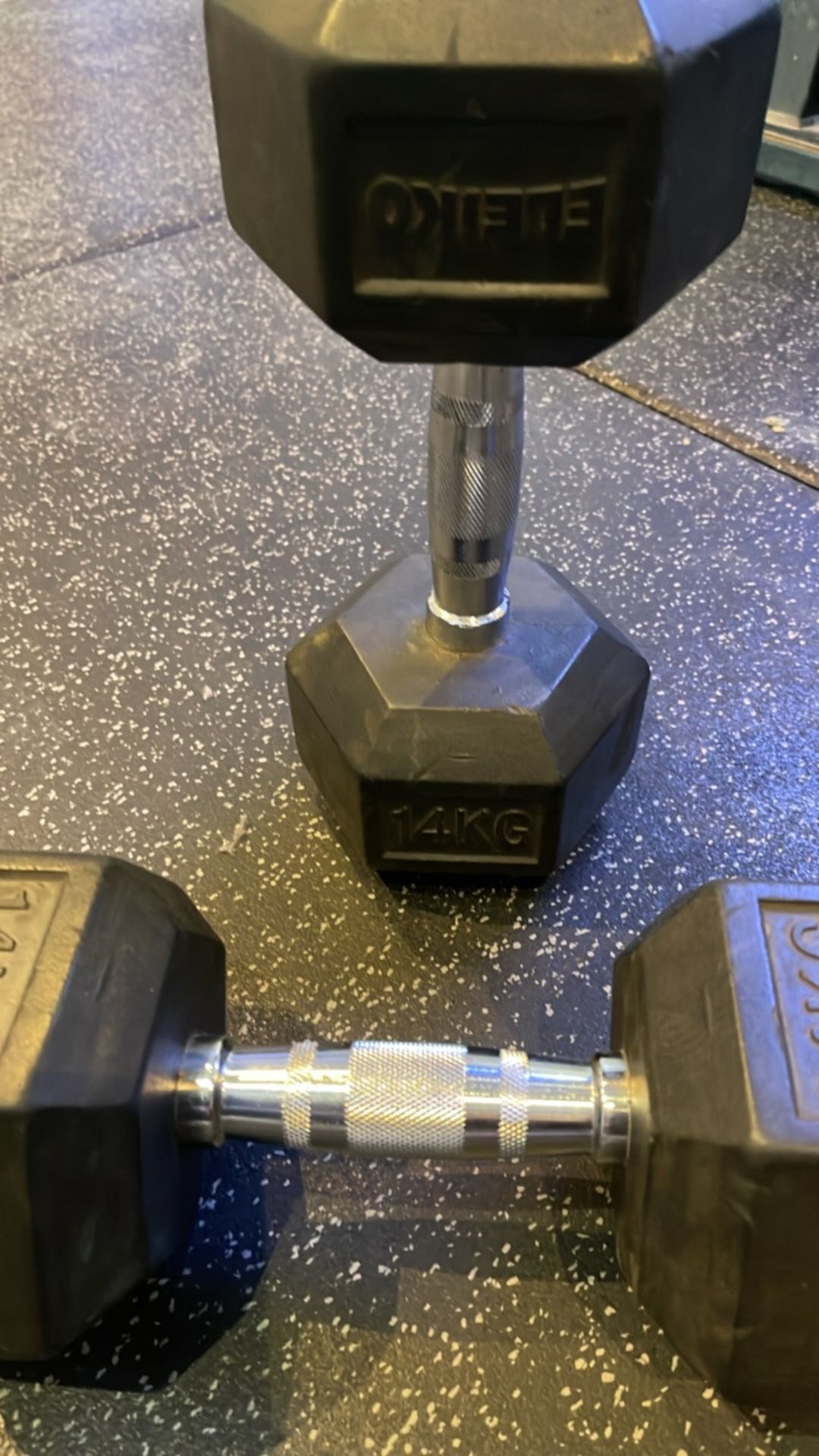 Blk Box 14kg Dumbell Pair - Image 5 of 5