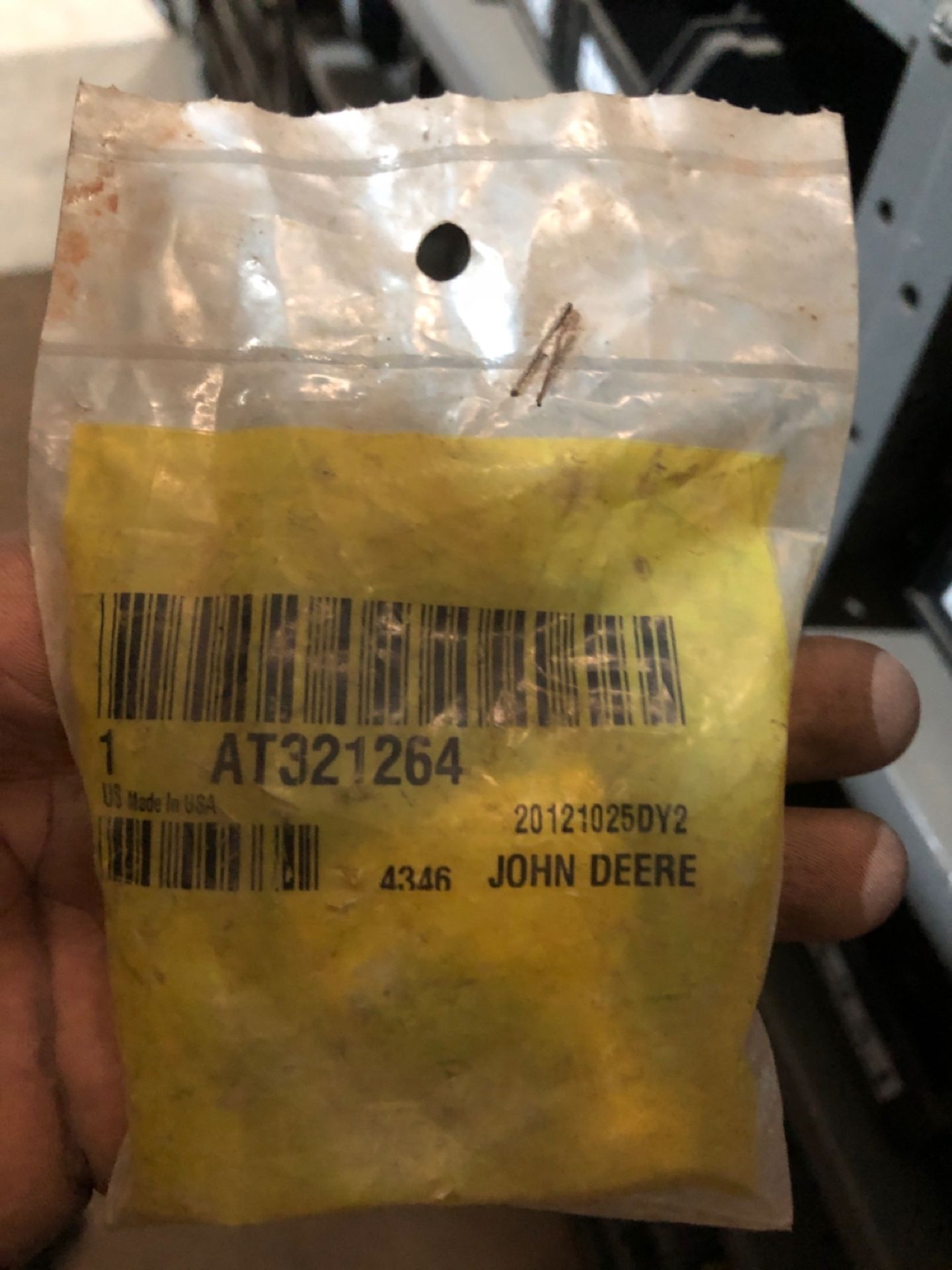 JOHN DEERE Spares - Image 105 of 218