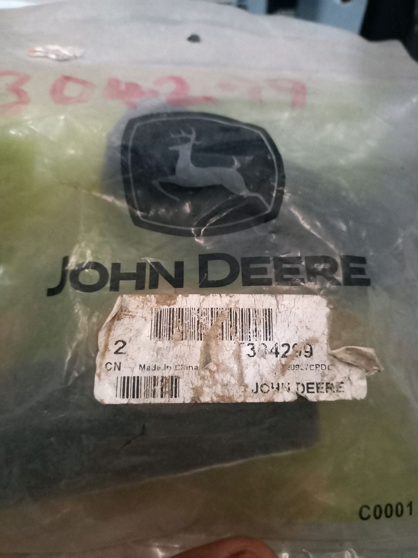 JOHN DEERE Spares - Image 31 of 218