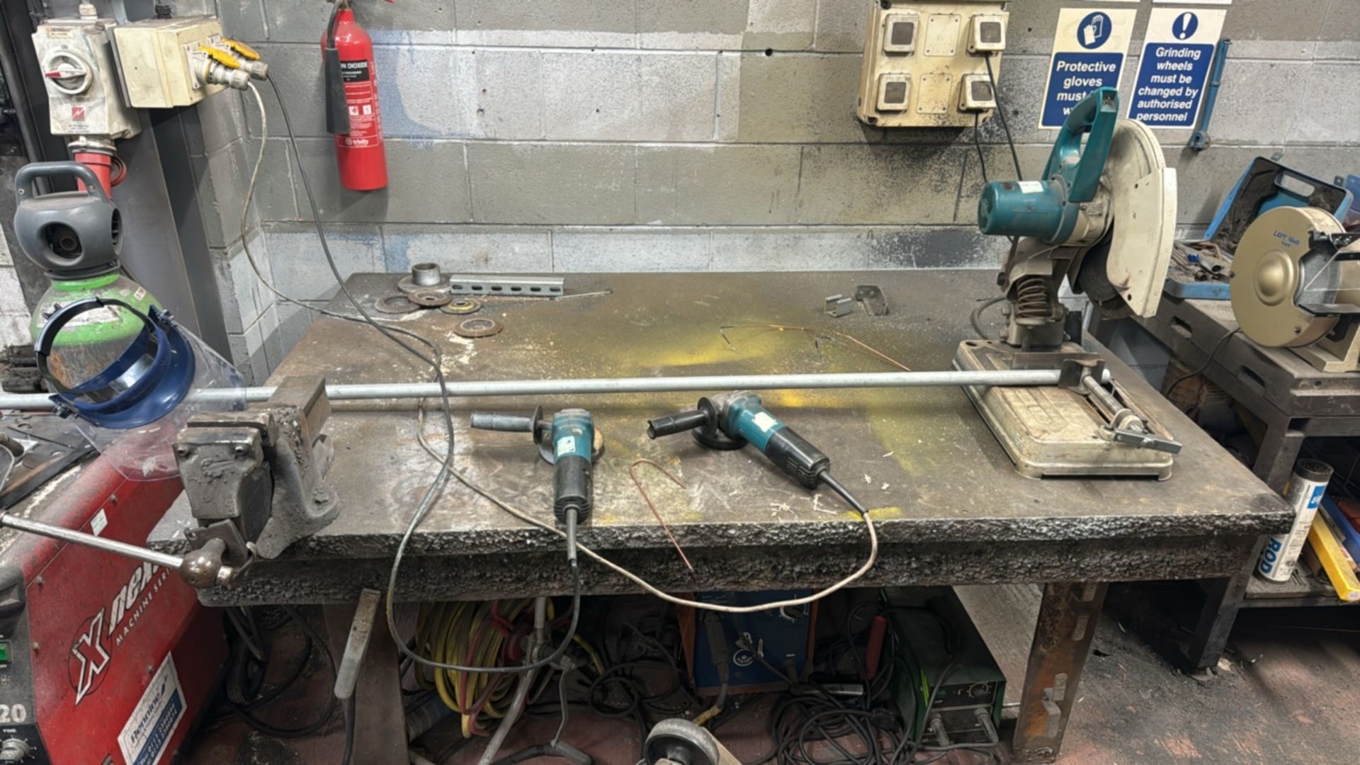 Metal Work Bench with Vice and Makita table Saw