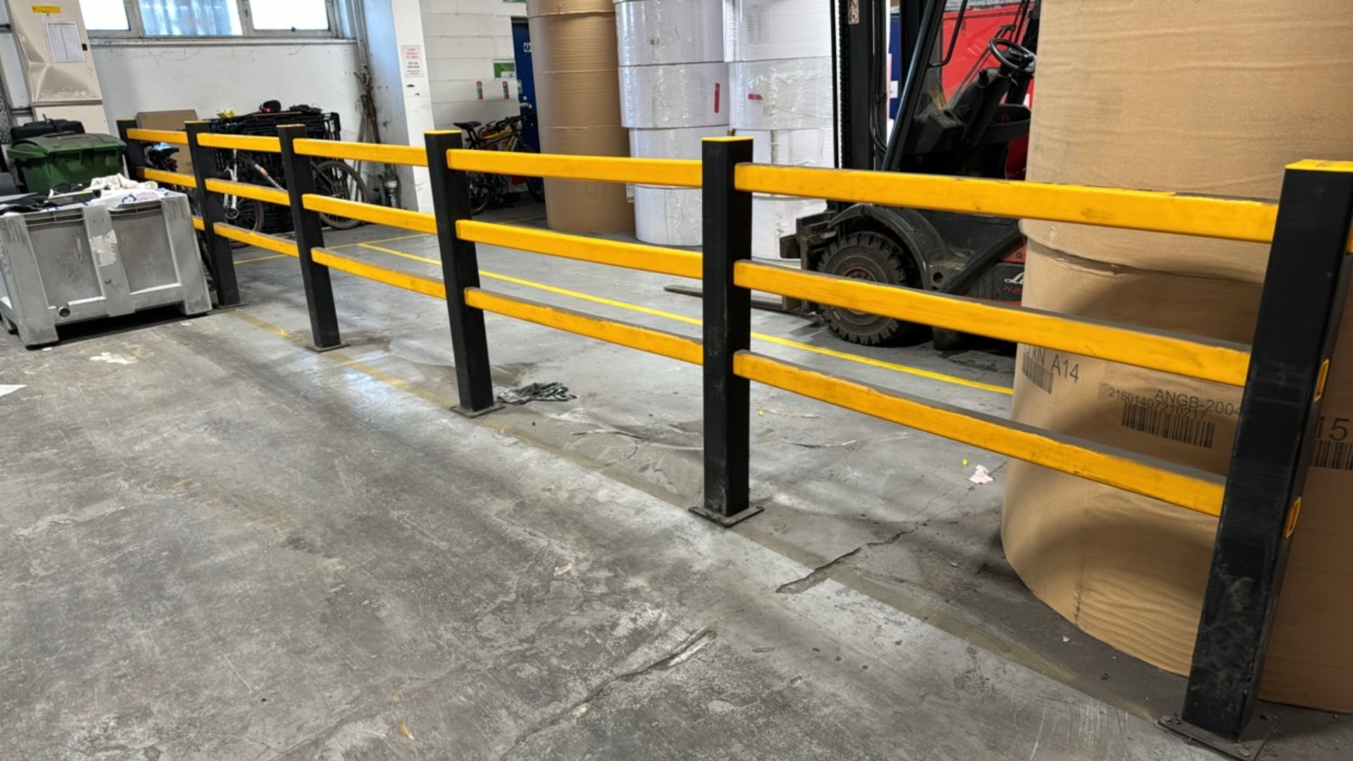 7 Metres of A-Safe Rectangular Safety Barriers - Image 2 of 7