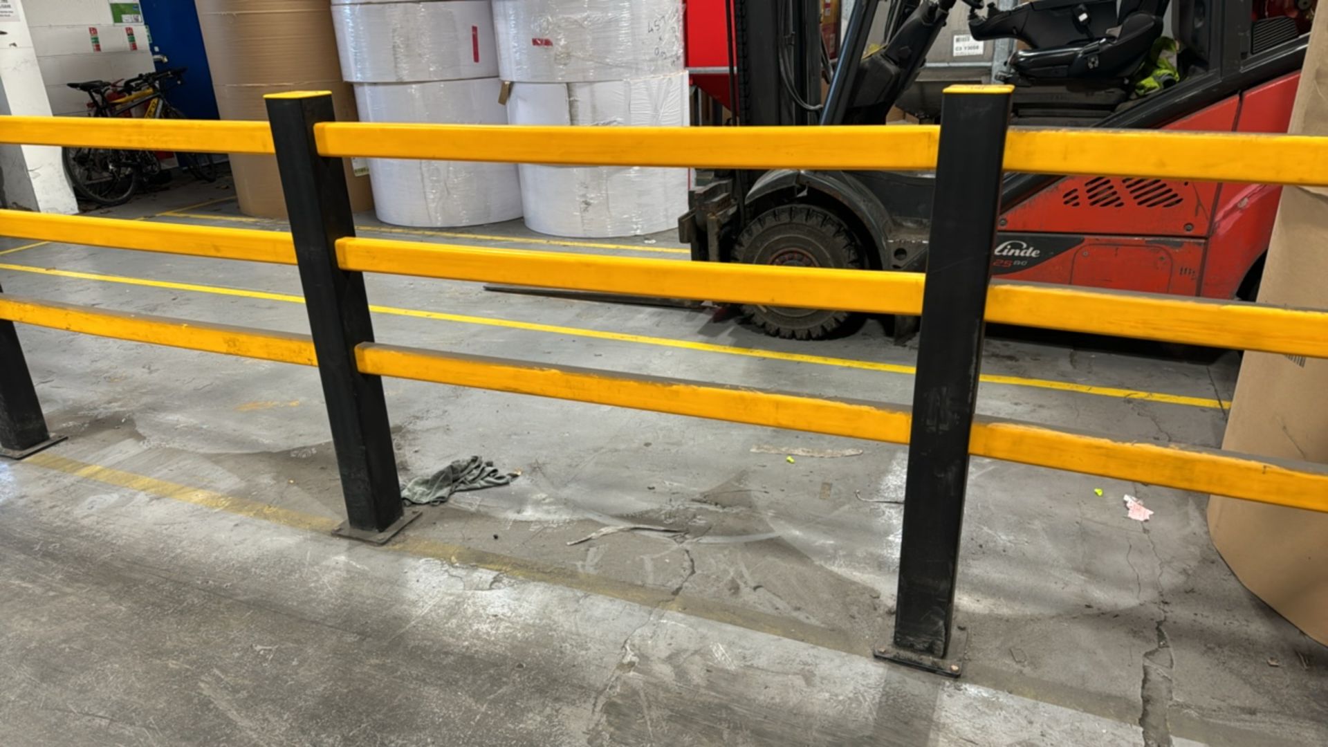 7 Metres of A-Safe Rectangular Safety Barriers - Image 5 of 7