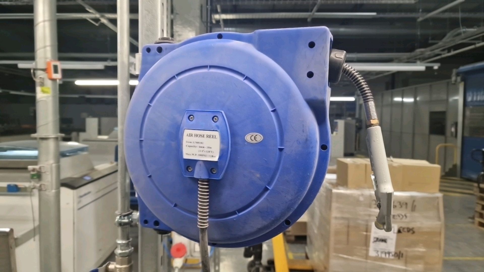 Hose Reel with Pressure Gun