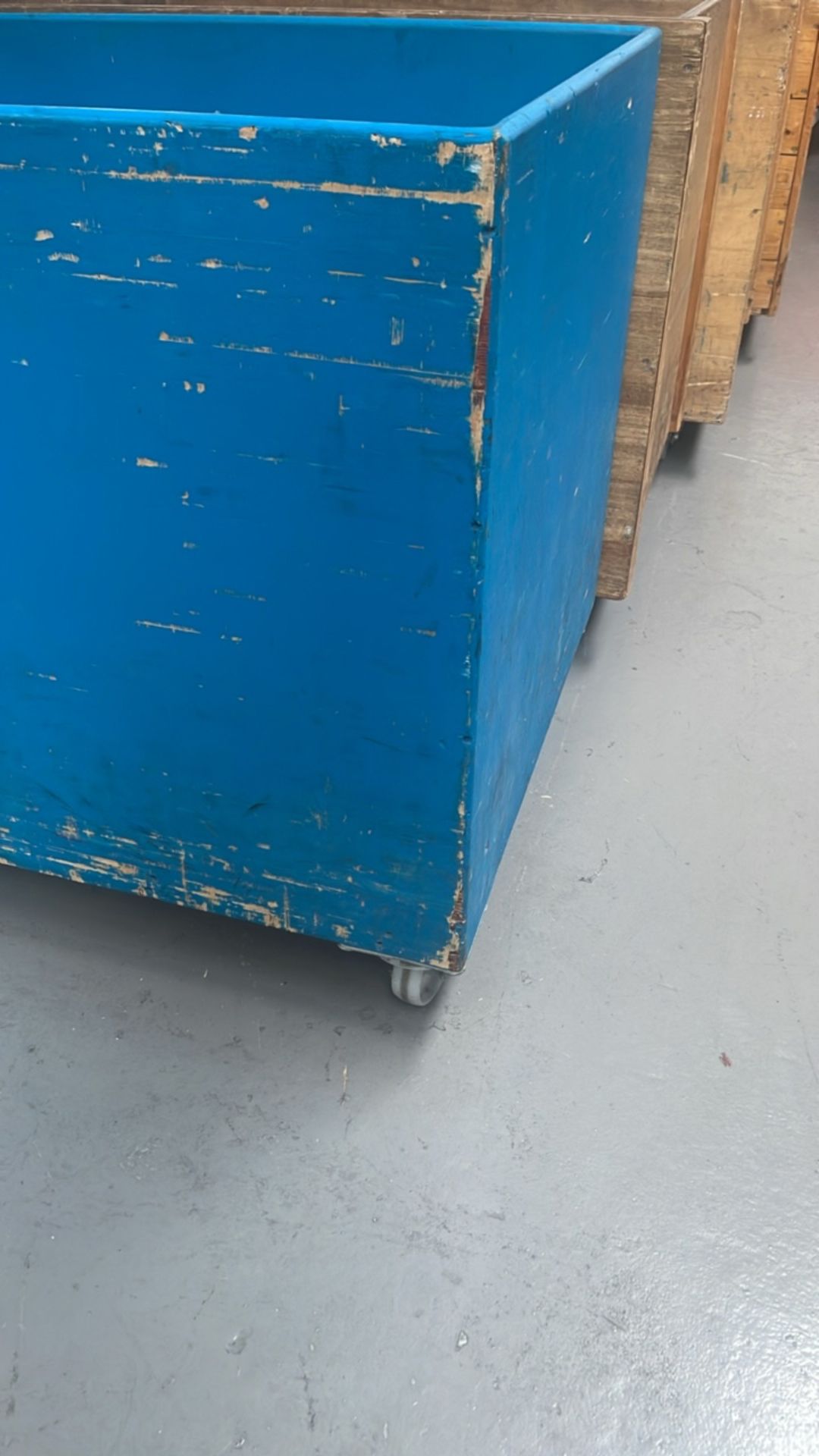 Blue Wooden Trolley - Image 2 of 4