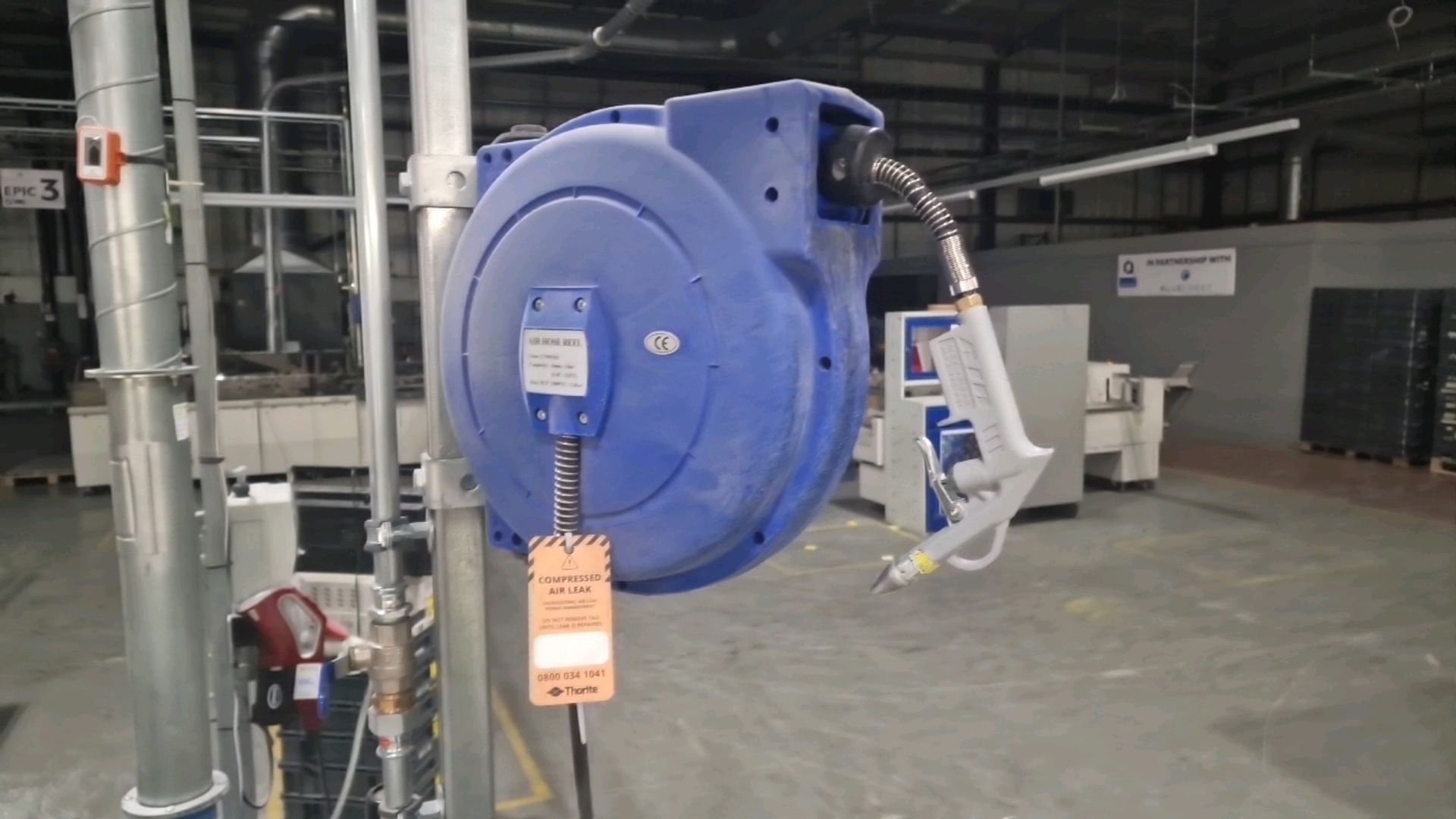 Hose Reel with Pressure Gun