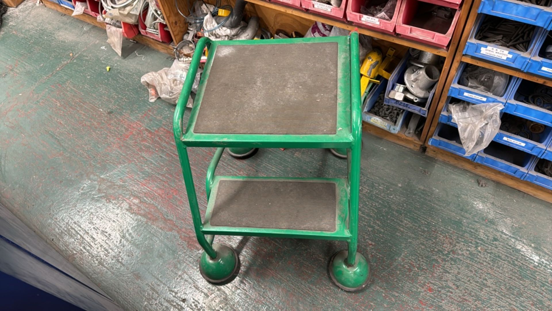 Green Mobile Step Ladder - Image 2 of 3