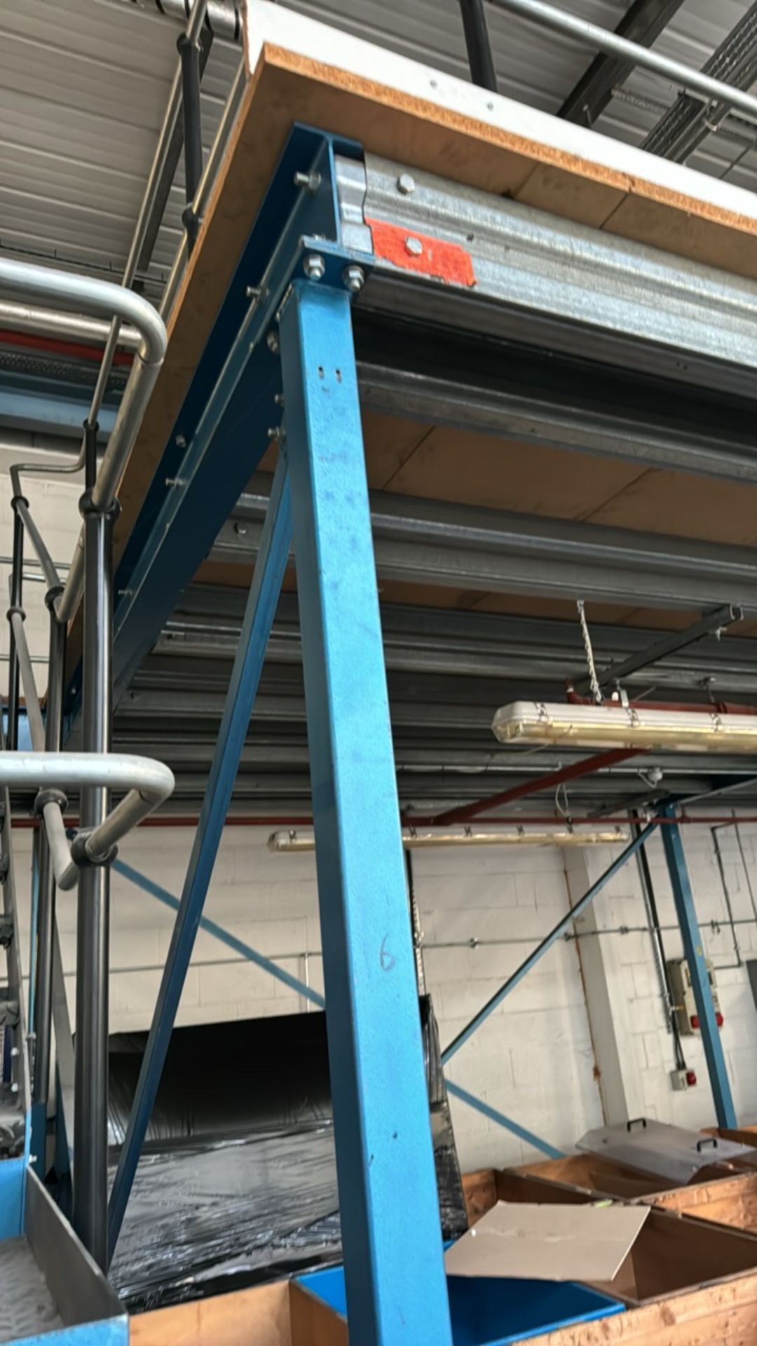 Mezzanine Floor - Bild 5 aus 18