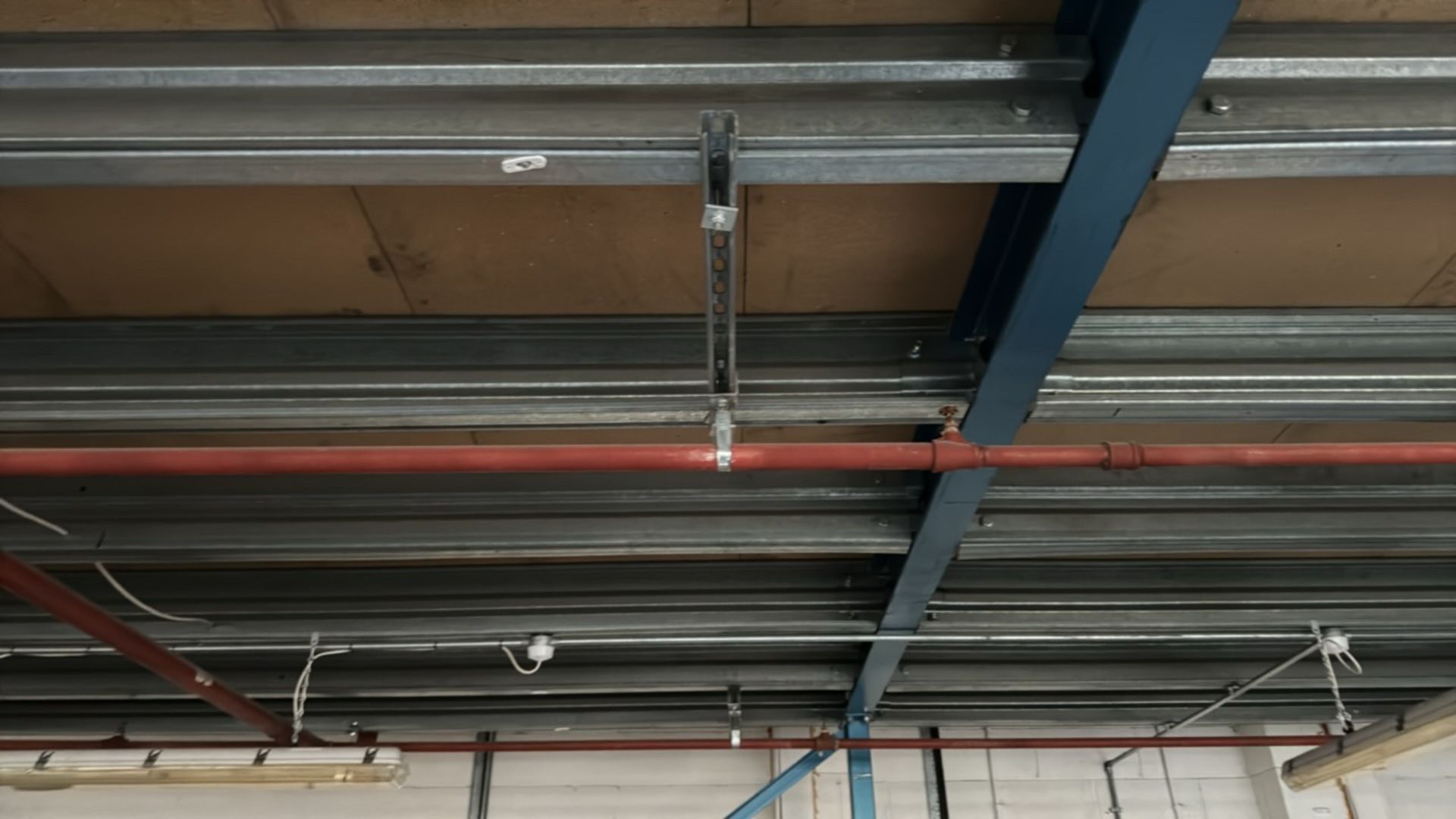 Mezzanine Floor - Image 11 of 18