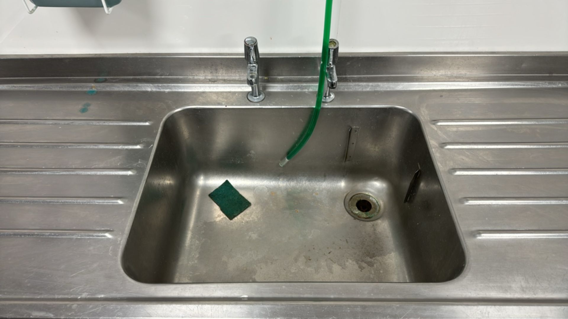 Stainless Steel Sink & Wash Unit - Image 4 of 5