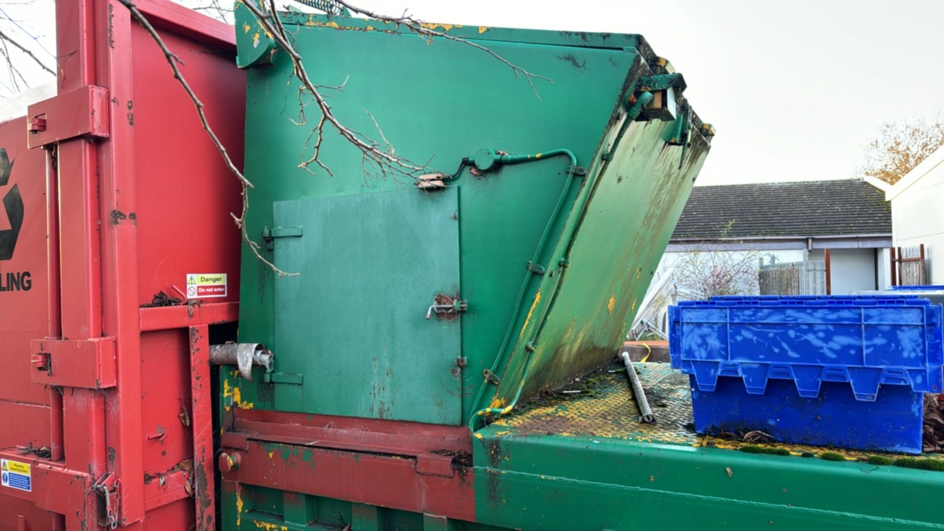 EnviroWaste Compactor - Image 6 of 10