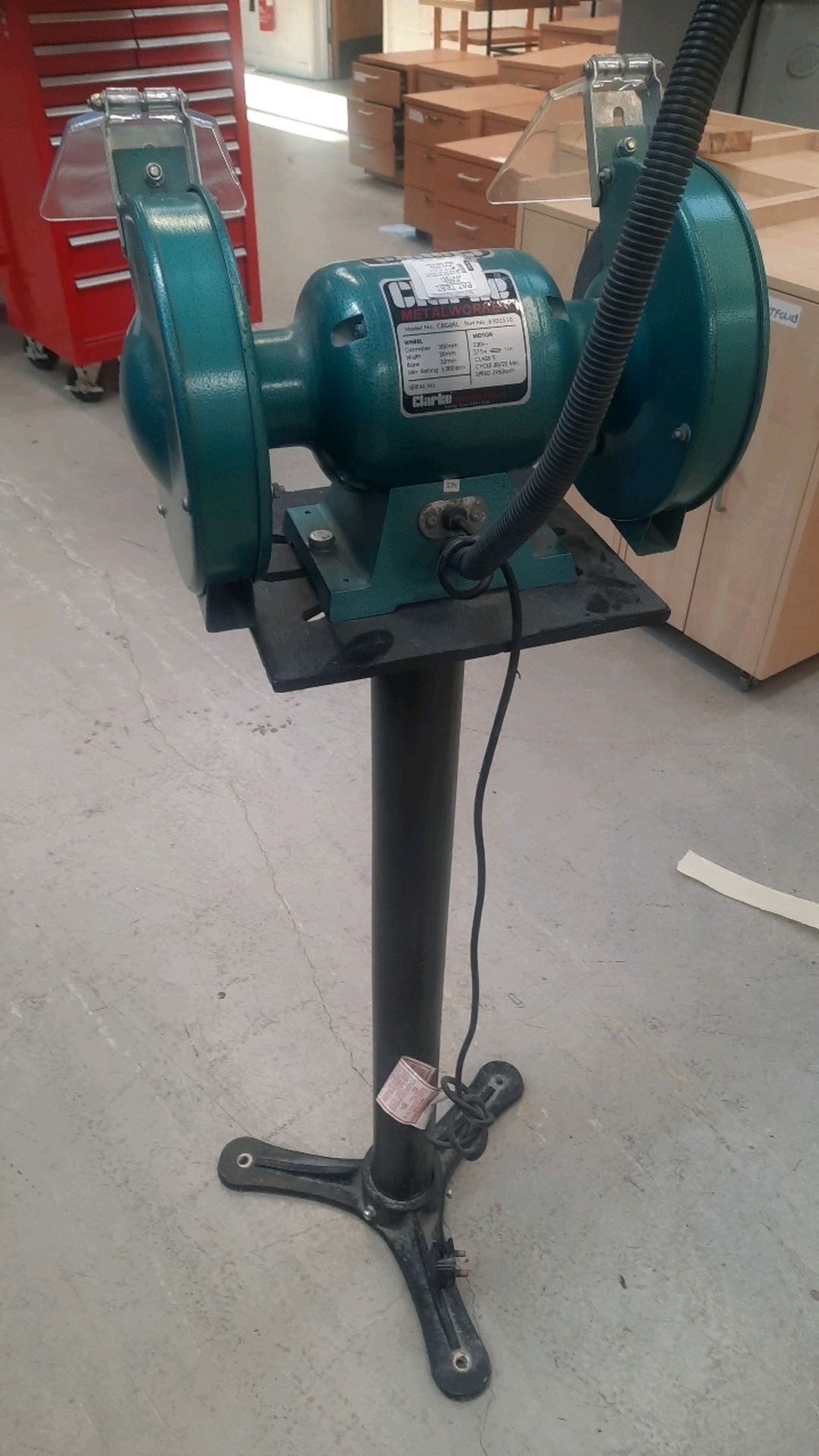 Clarke 8" Bench Grinder - Image 5 of 6