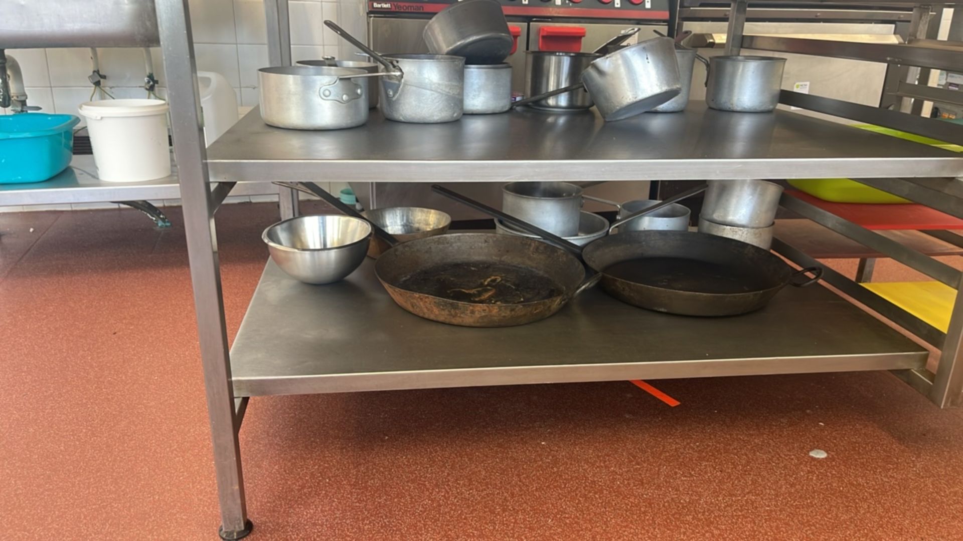 Food Preparation Area - Image 4 of 6