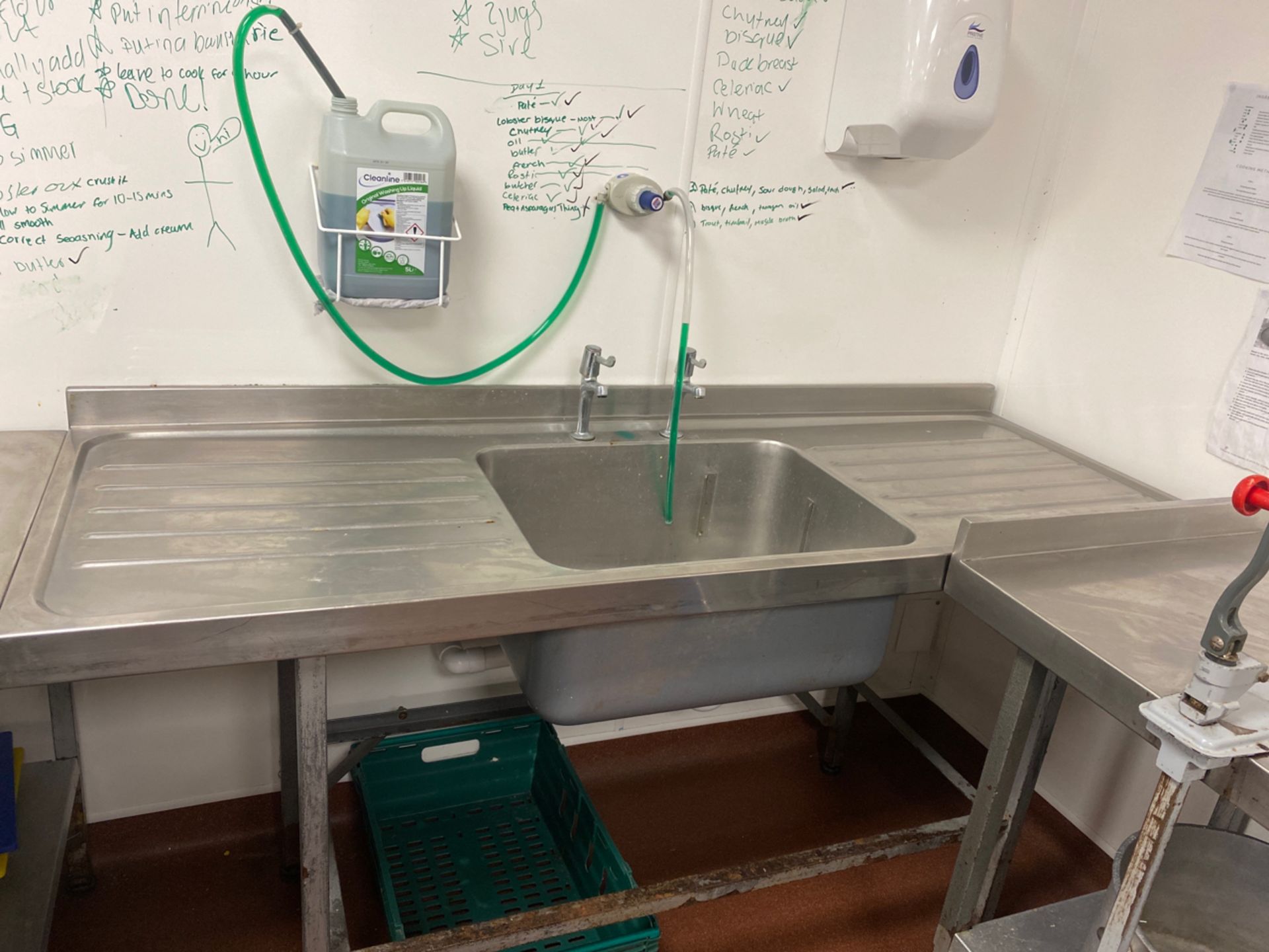 Stainless Steel Sink & Wash Unit