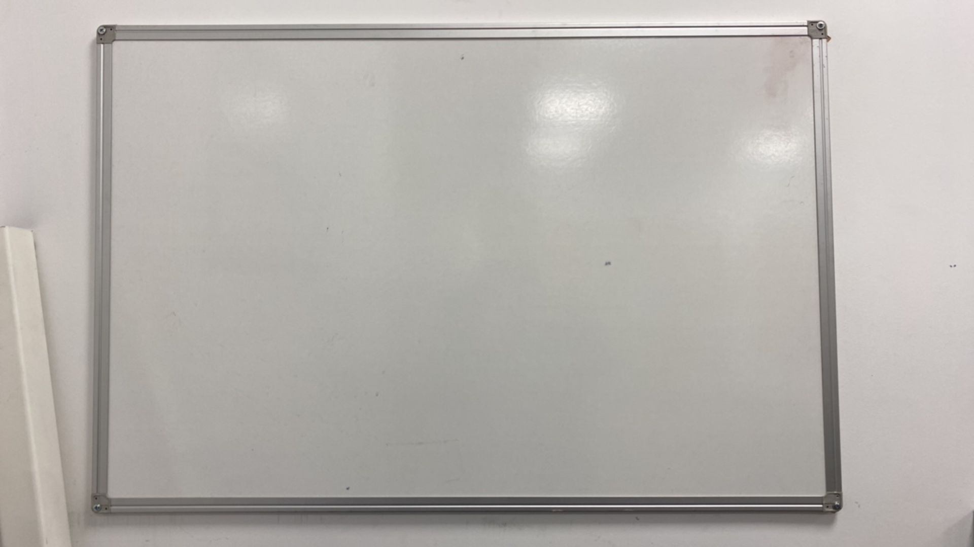 White Boards x4 - Image 3 of 6