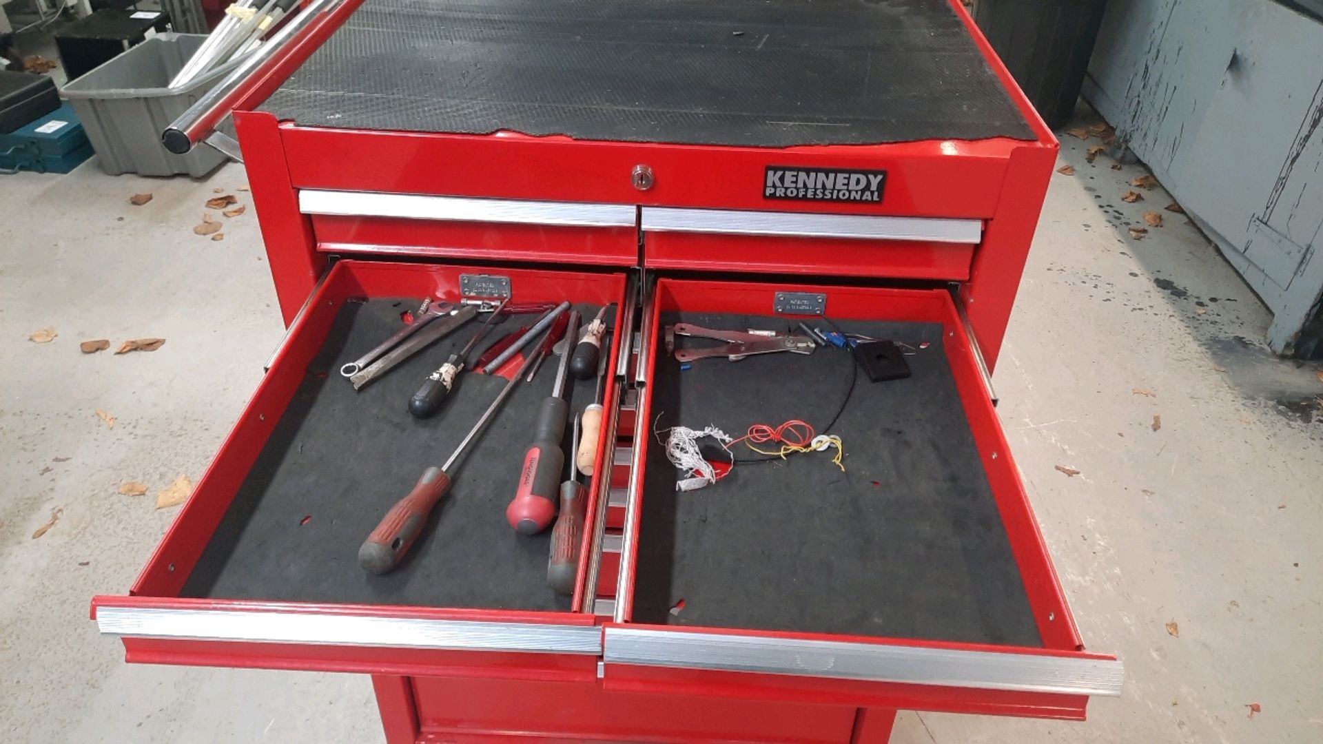 Kennedy Tool Drawer Trolly - Image 3 of 8