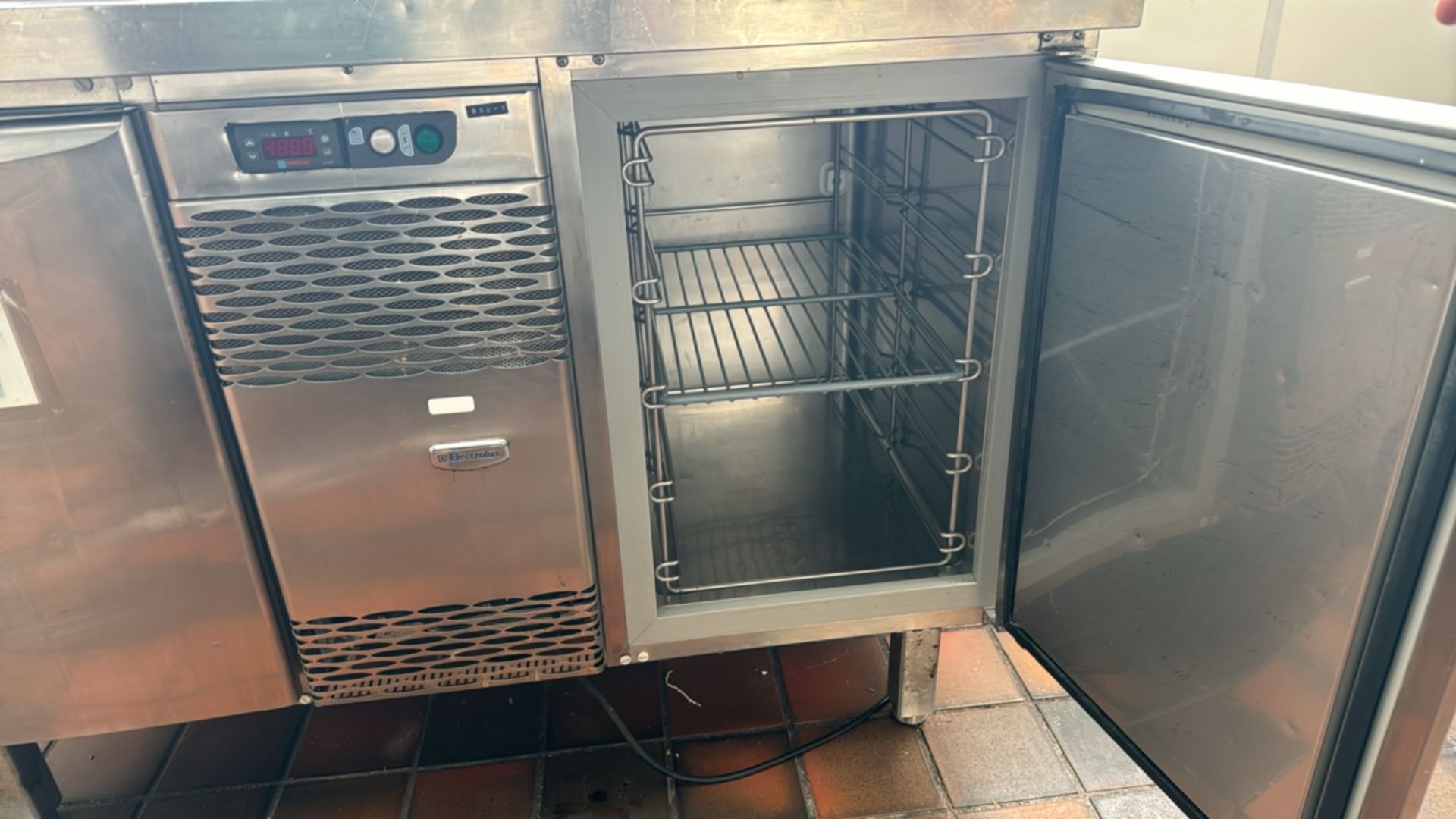 Electrolux Stainless Steel Preparation Unit With Under Counter Fridges - Image 5 of 6