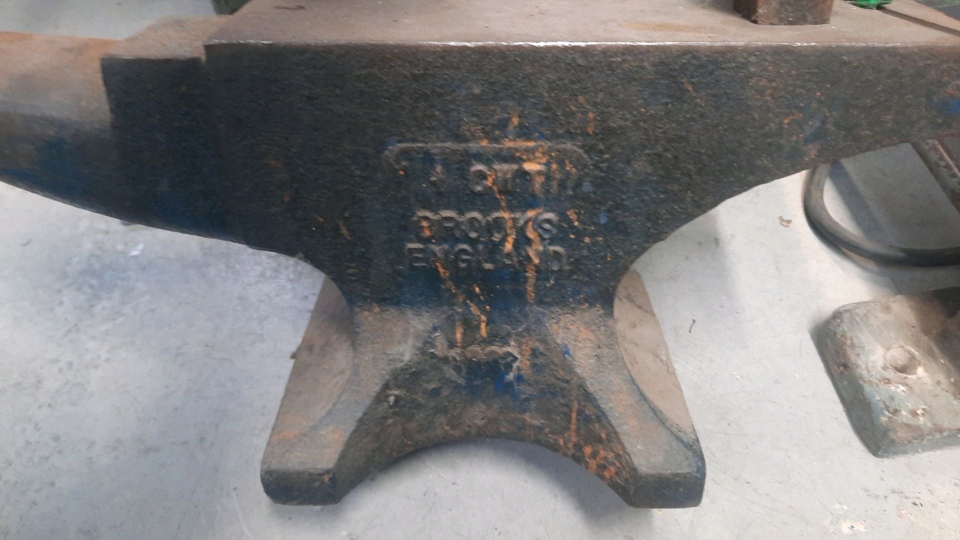 Anvil & Stand - Image 4 of 4