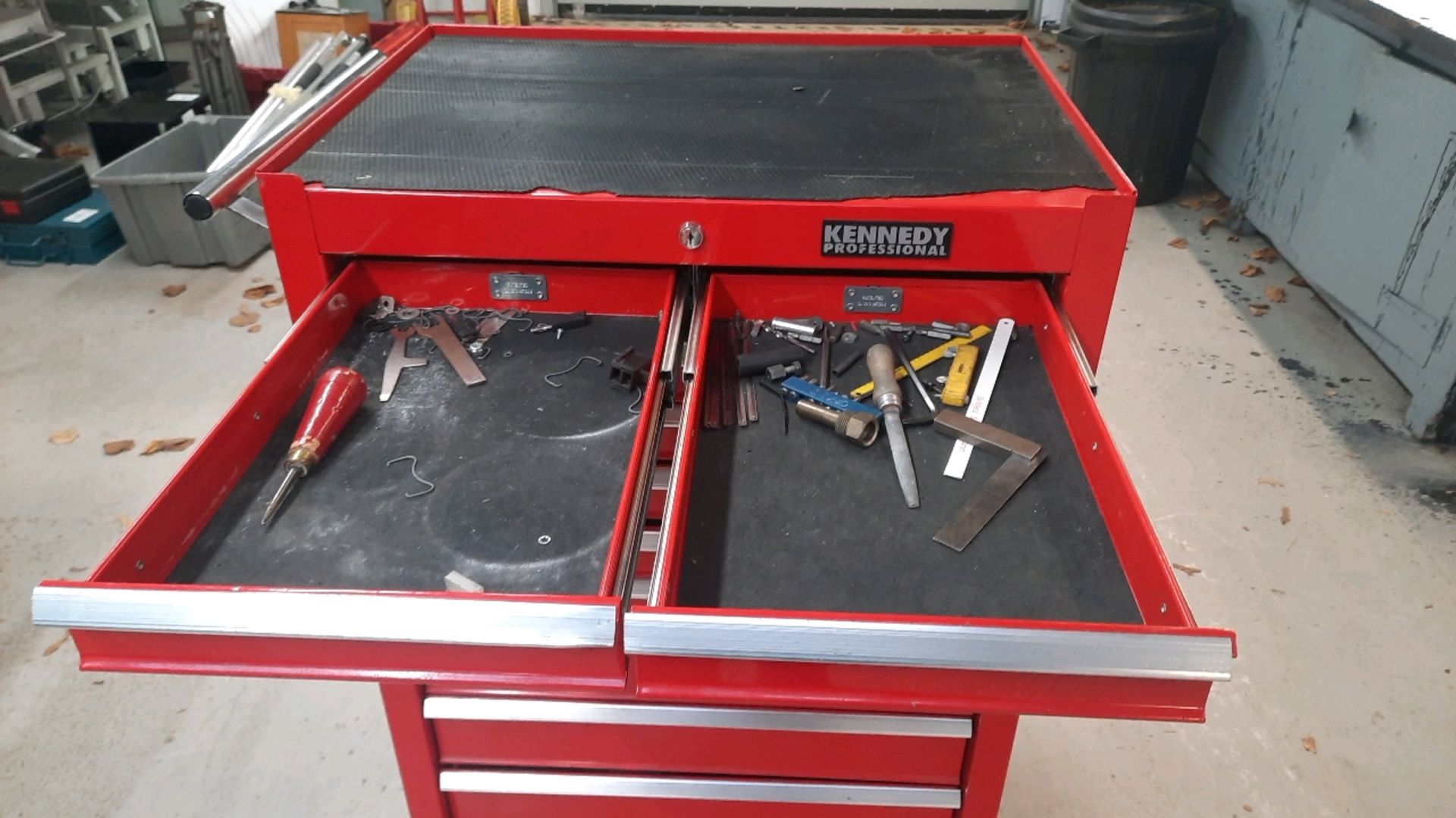 Kennedy Tool Drawer Trolly - Image 2 of 8