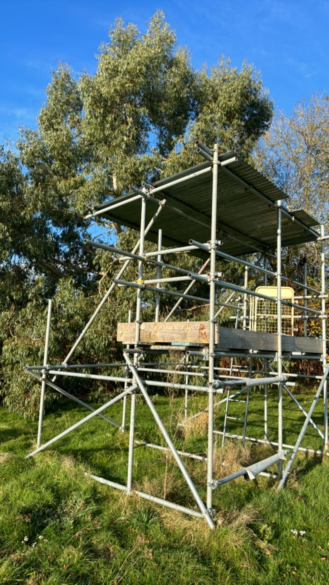 Scaffolded Platform - Image 3 of 5