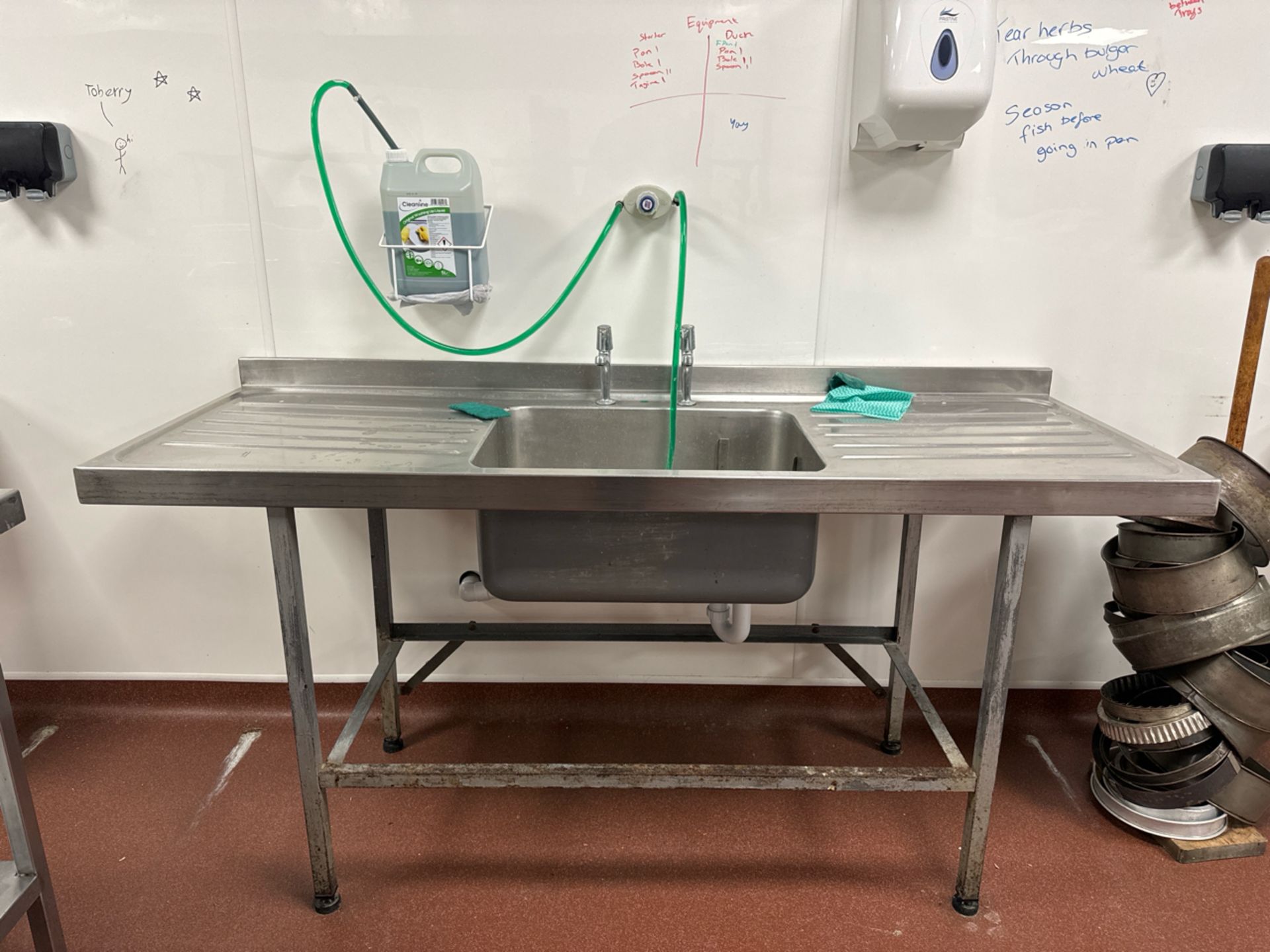 Stainless Steel Sink & Wash Unit