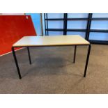 Rounded Rectangle Desk x5