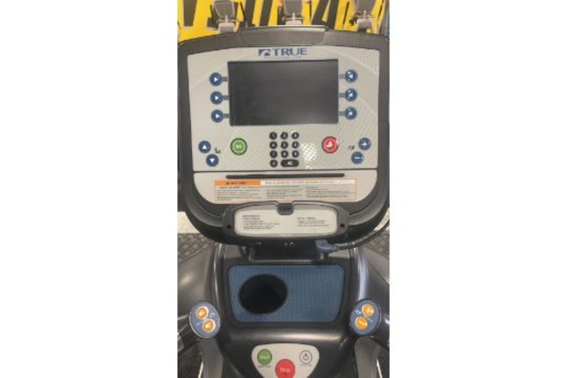 True Fitness 600 Treadmill - Bild 4 aus 5