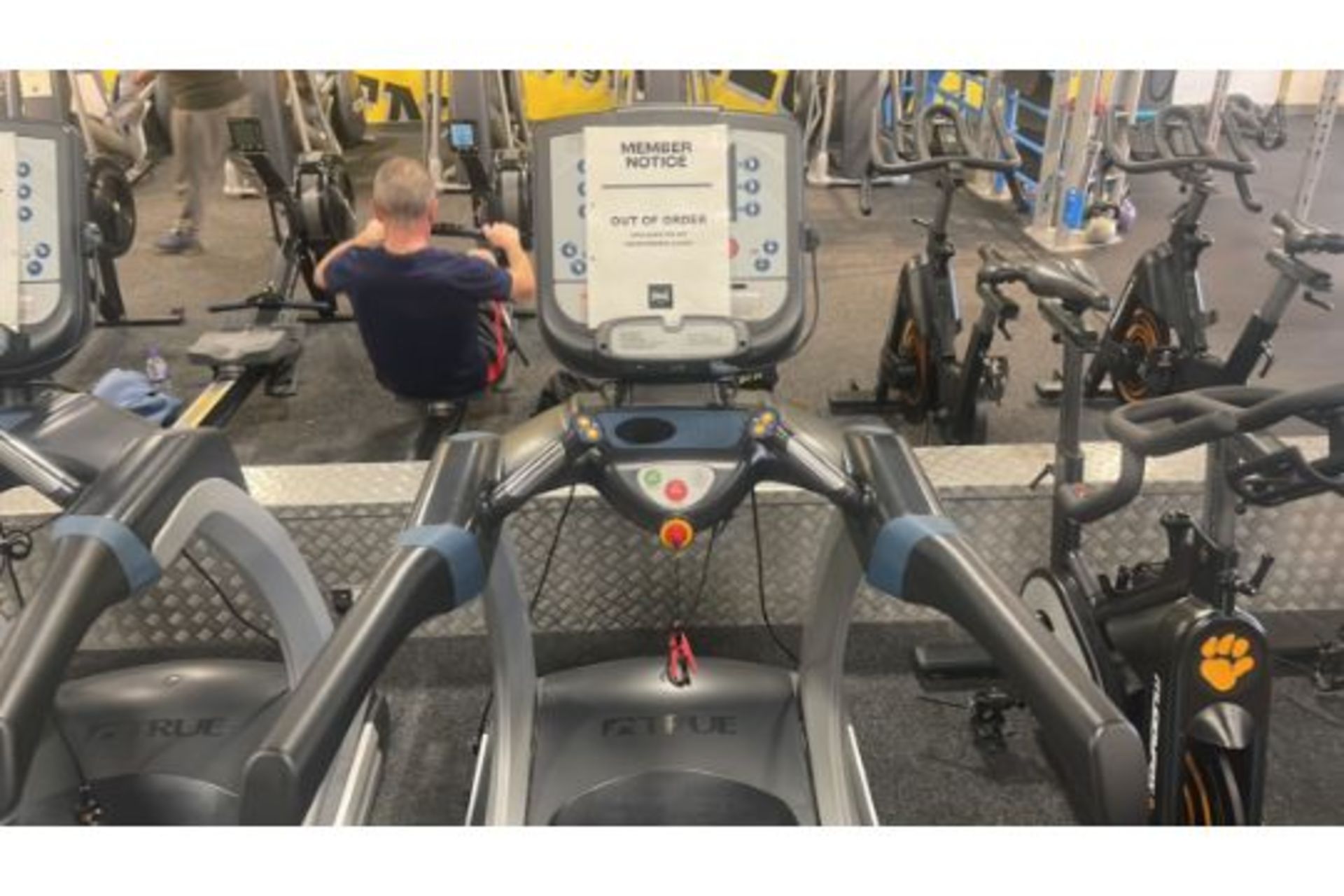 True Fitness 600 Treadmill - Image 3 of 5