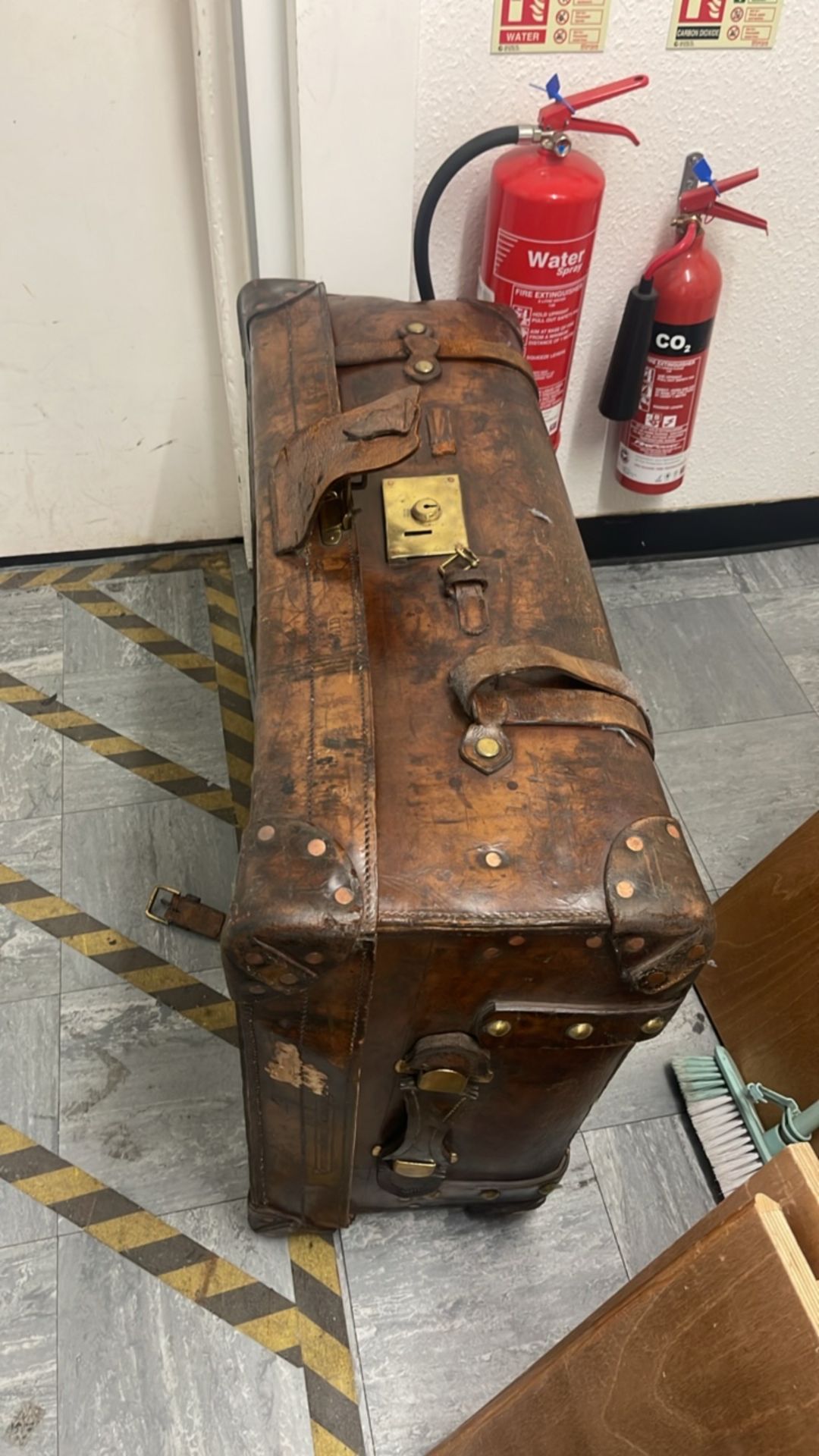 Vintage Suitcase - Image 2 of 3