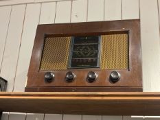 Display Antique Radio