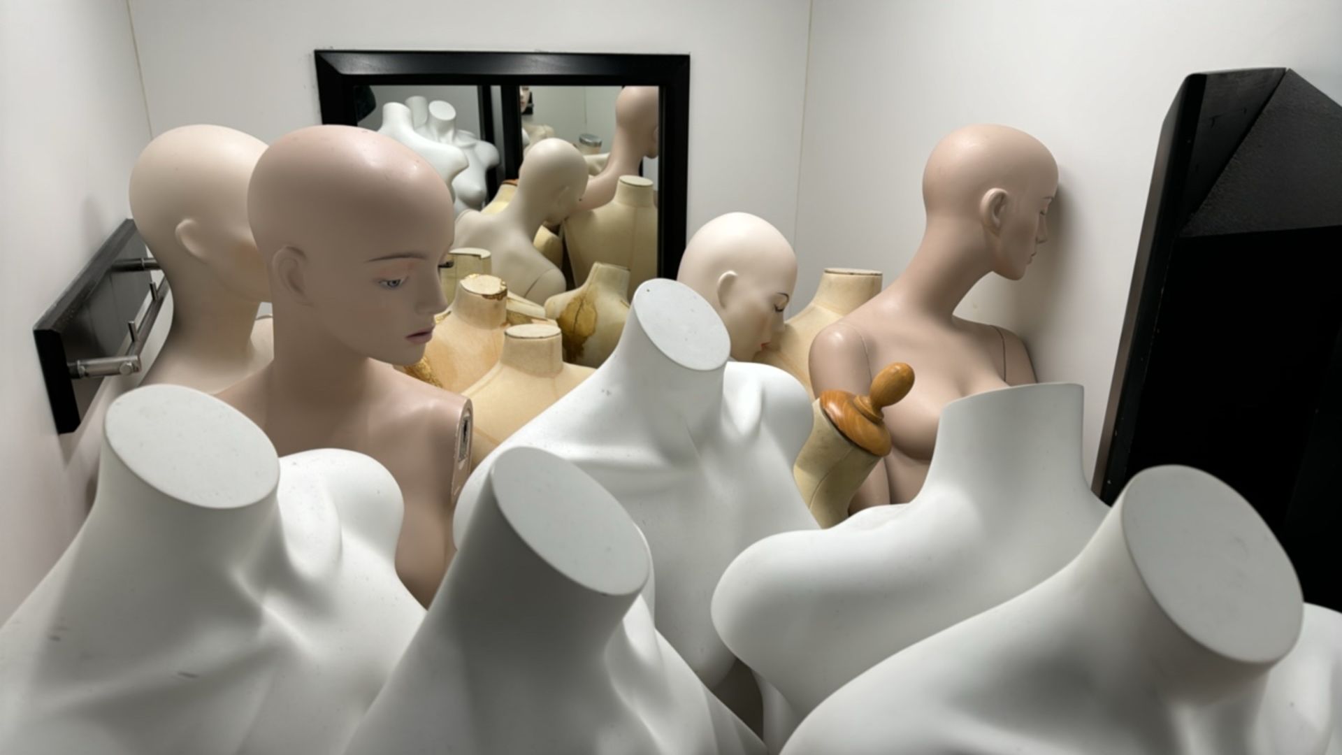 Assorted Female Mannequins - Image 2 of 4