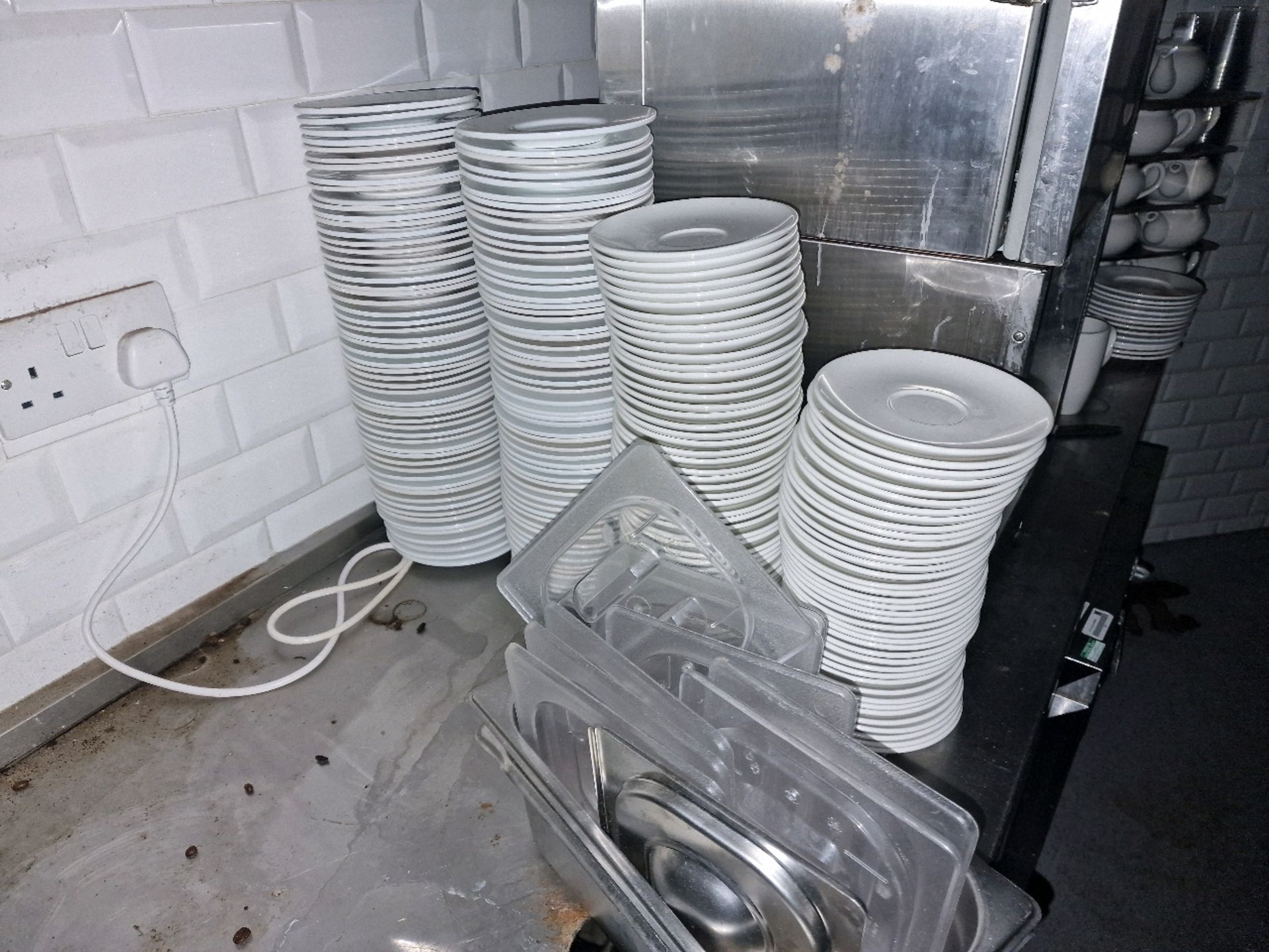 Quantity of Cafeteria Teapots, Plates and Cups - Image 2 of 3