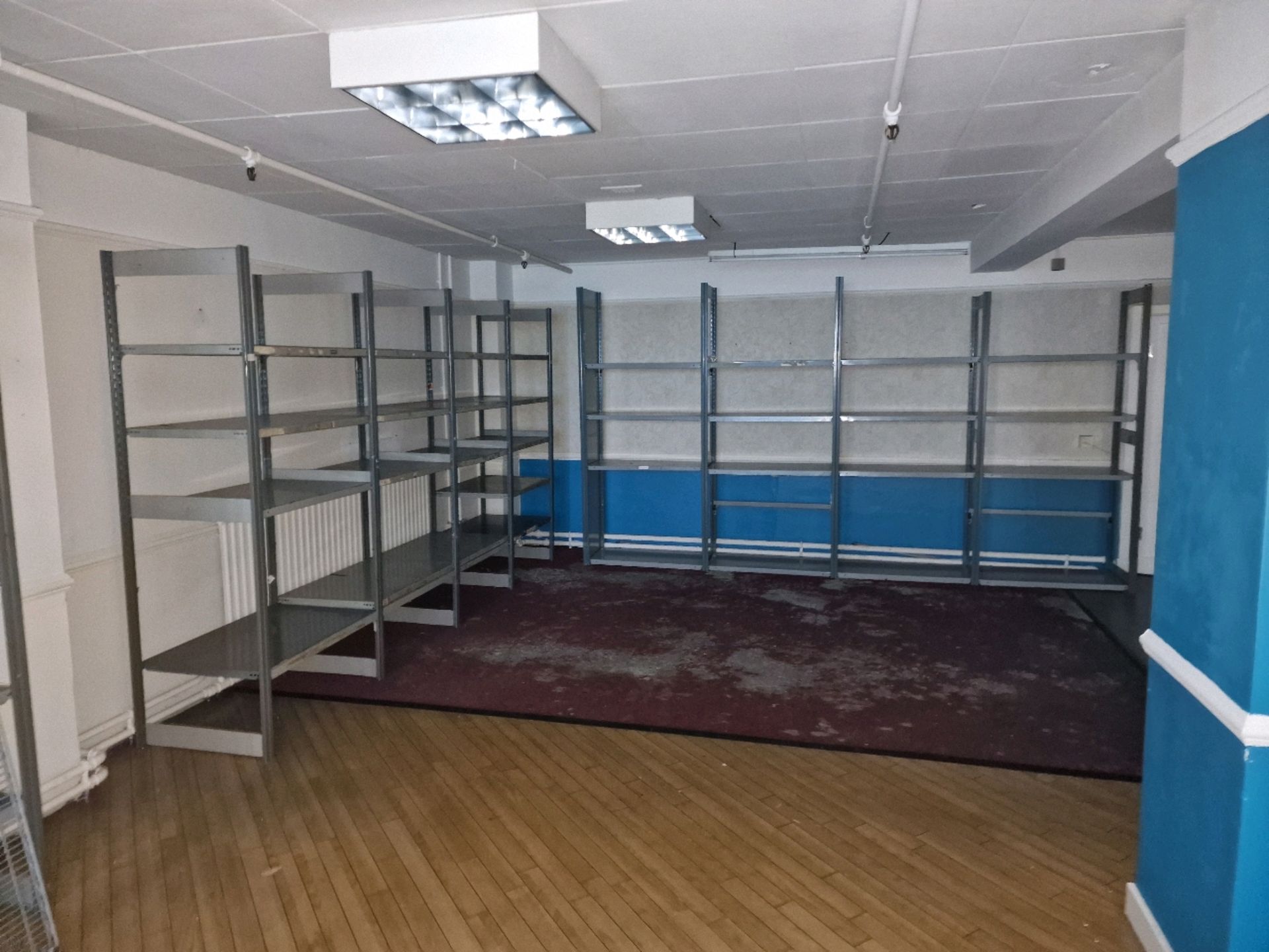 Room Of Metal Shelving - Image 5 of 5