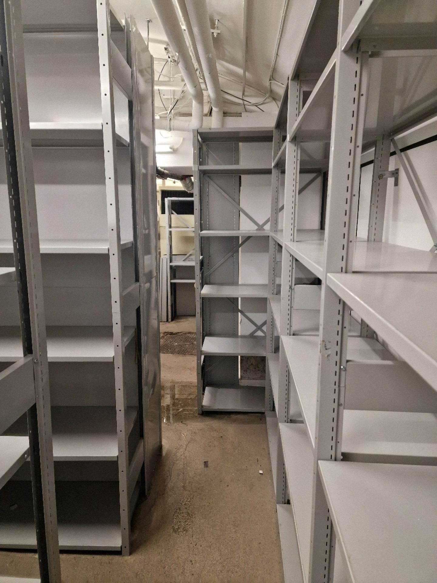 Store Room of Metal Shelving - Bild 5 aus 6