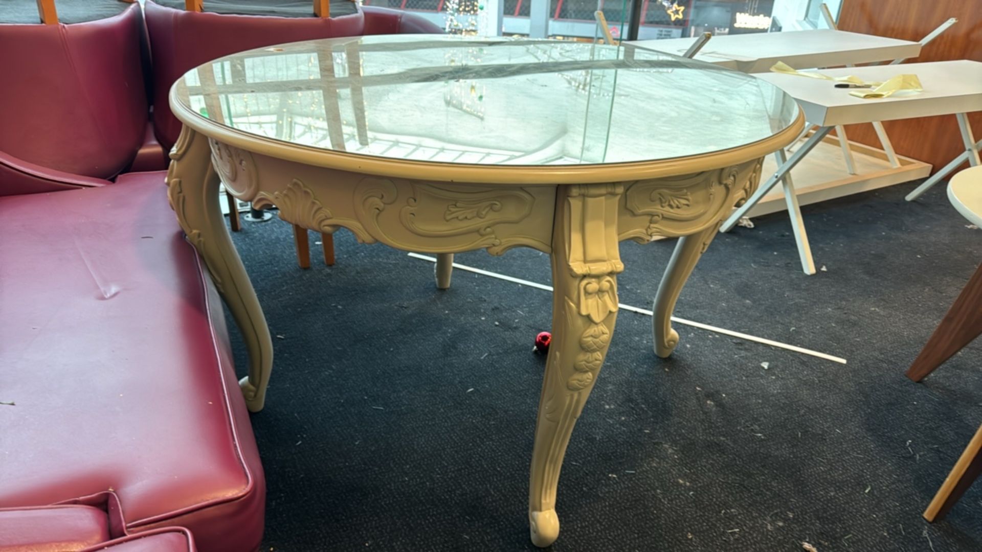 Circular Wood Table with Mirrored Glass Top - Bild 4 aus 4